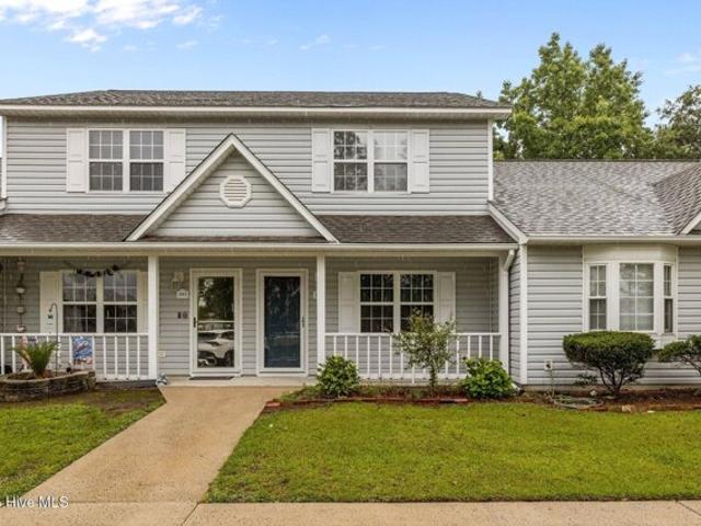 Condo for sale in Newport