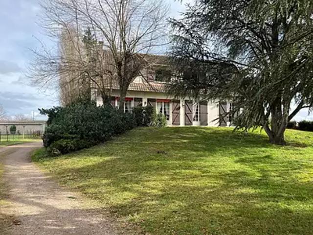 Maison vente à Saint-Amand-Montrond, Coust
