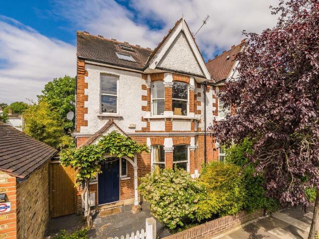 Apartment for rent in East Sheen, Greater London