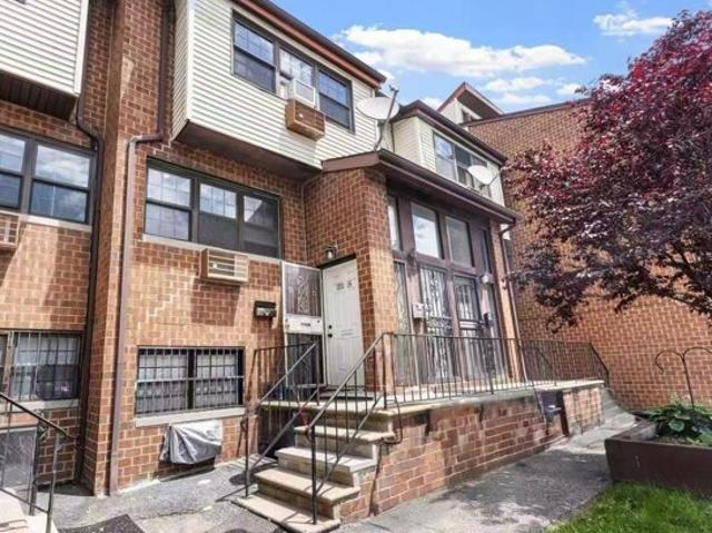 Condo for sale in College Point