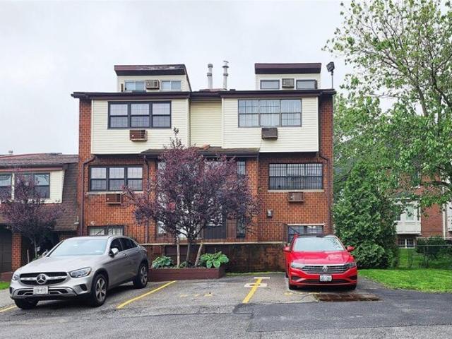 Condo for sale in College Point