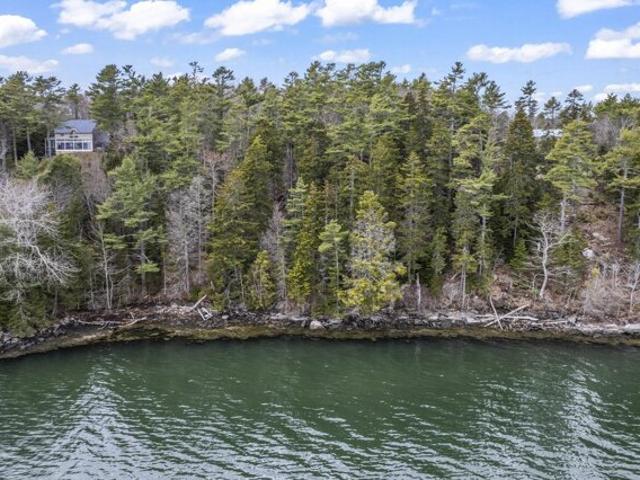 Land for sale in Maine