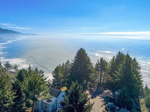 House for sale in Humboldt, California