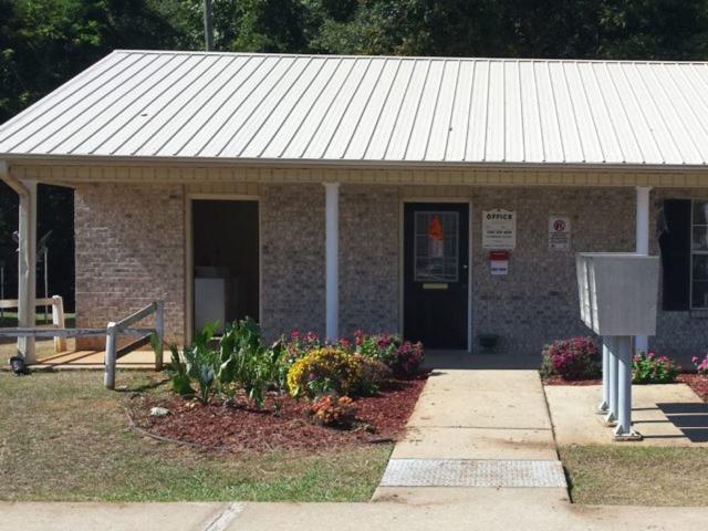 Apartment for rent in Grove Hill, Alabama