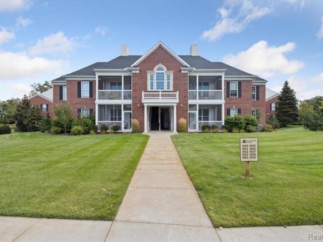 Condo for sale in Jackson, Michigan