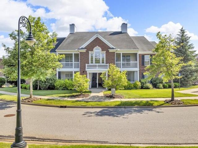 Condo for sale in Jackson