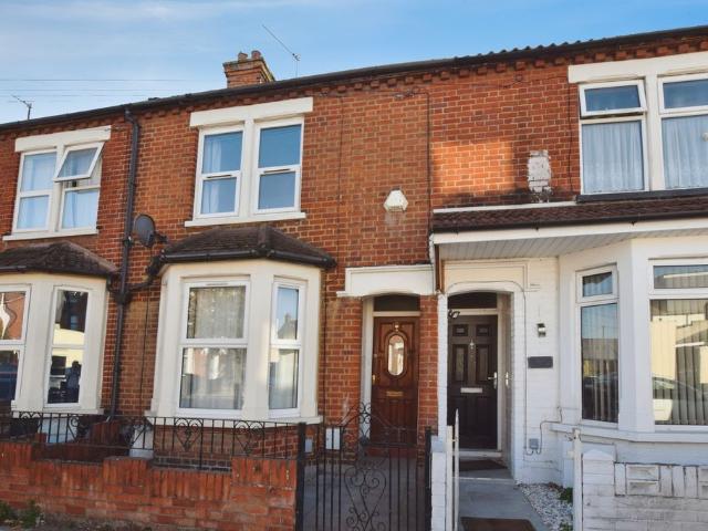 House for rent in Queens Park, Bedford