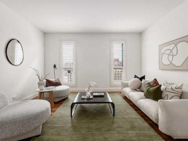 Townhouse for rent in Bentleigh East, Melbourne