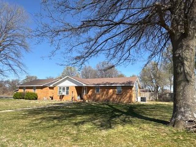 House for sale in Kennett, Missouri