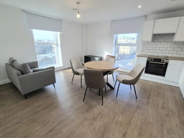Apartment for rent in Woolshops, Calderdale