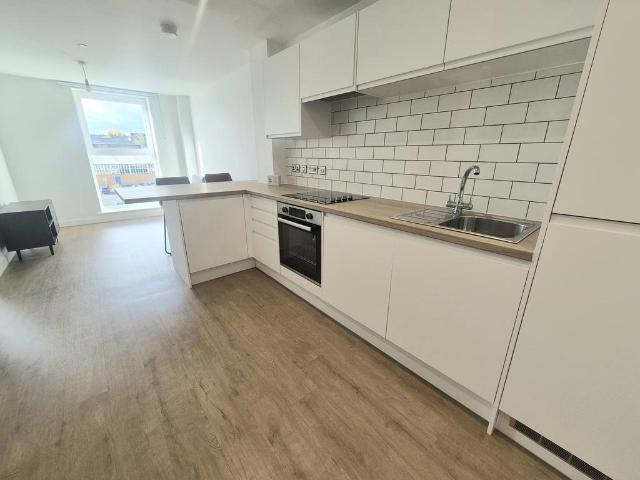 Apartment for rent in Woolshops, Calderdale