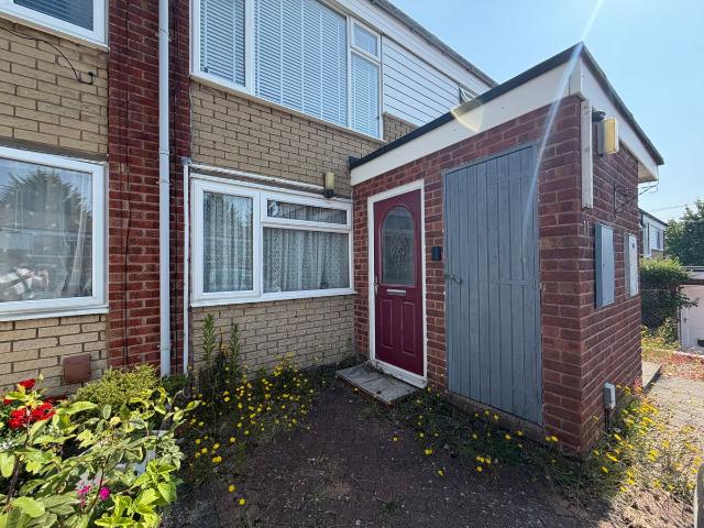 House for rent in Overslade, New Bilton