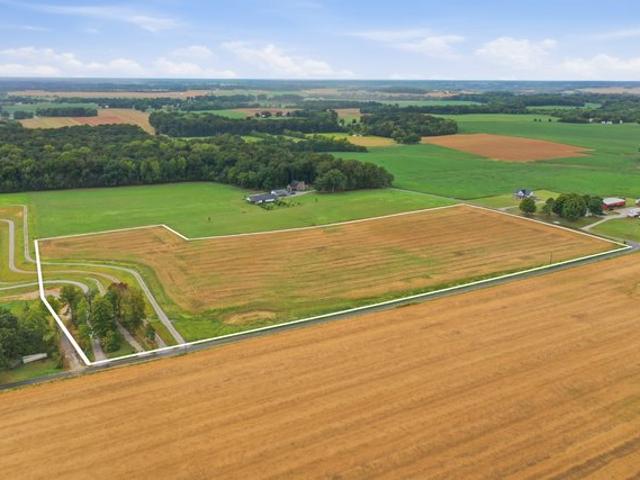 Farm for sale in Springfield, Middle Tennessee