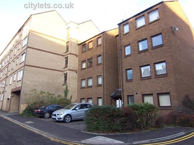 Flat for rent in Southside, Scotland