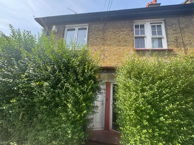 House for rent in Furzedown, Greater London