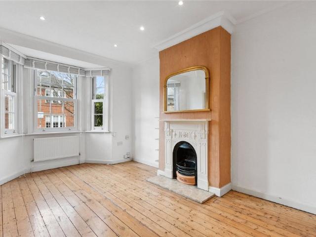 House for rent in Furzedown, Greater London