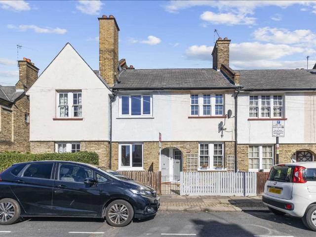 House for rent in Furzedown, Greater London