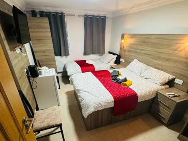 House for rent in Gants Hill, Greater London