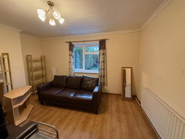 House for rent in Cowley Marsh, The Slade