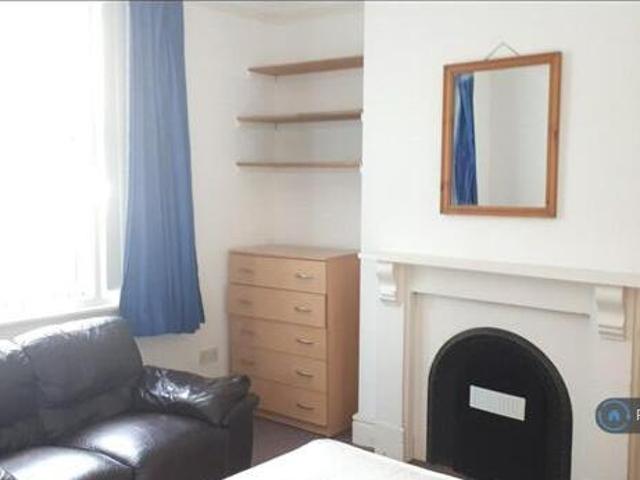 House for rent in Uxbridge, Greater London