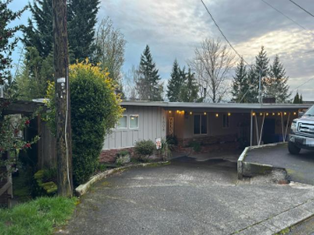 House for sale in Kelso, Washington