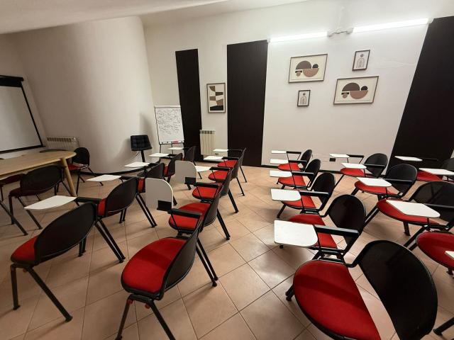 Ufficio in affitto a Oltresempione, Legnano