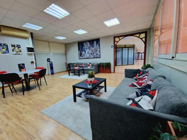 Ufficio in affitto a Camaldoli, Campania