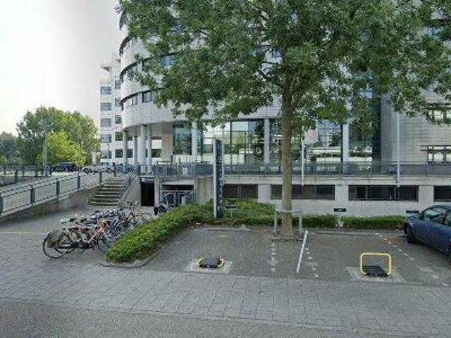 Bedrijfspand te huur in Rijswijk, Zuid Holland