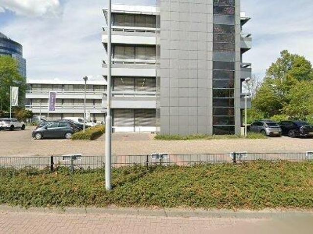 Bedrijfspand te huur in Bomenbuurt, Tiel
