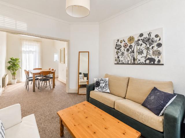 Apartment for rent in London Borough of Sutton, Greater London