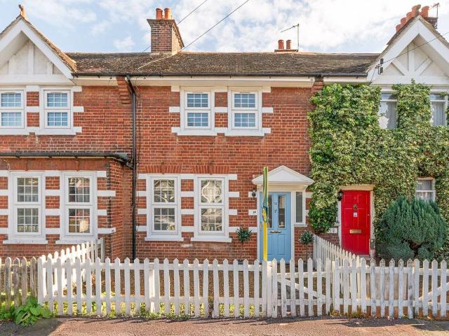 House for rent in The Wrythe, Greater London