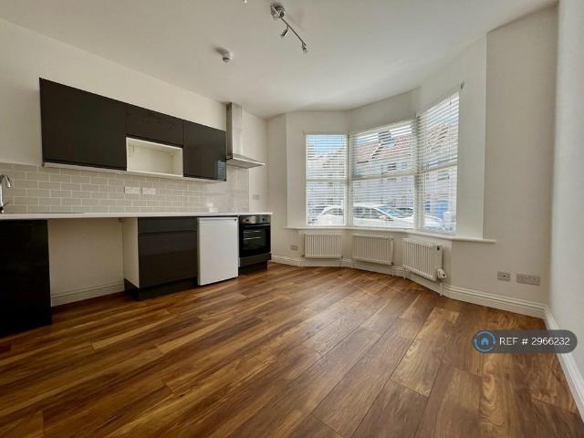 Apartment for rent in Aldrington