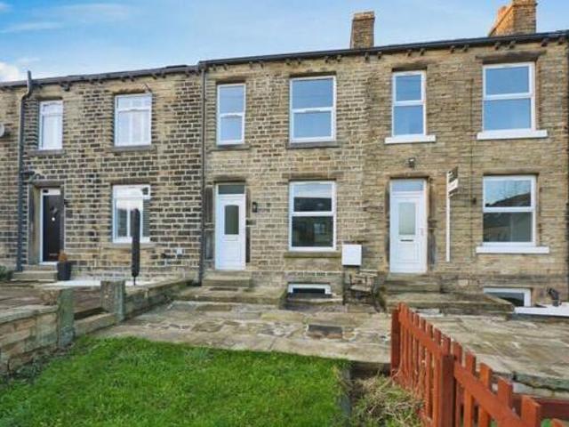 House for sale in Huddersfield, West Yorkshire