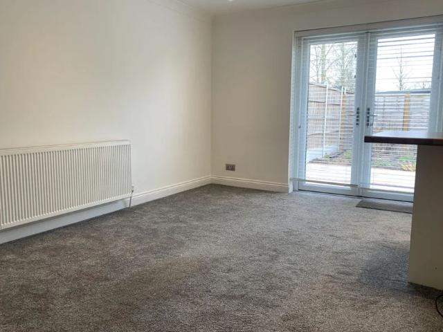 House for rent in Coxtie Green, Navestock Side