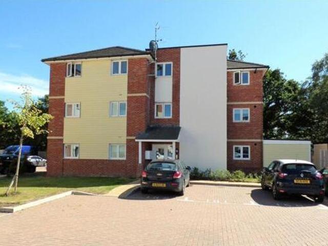 House for sale in Farnborough, Hampshire