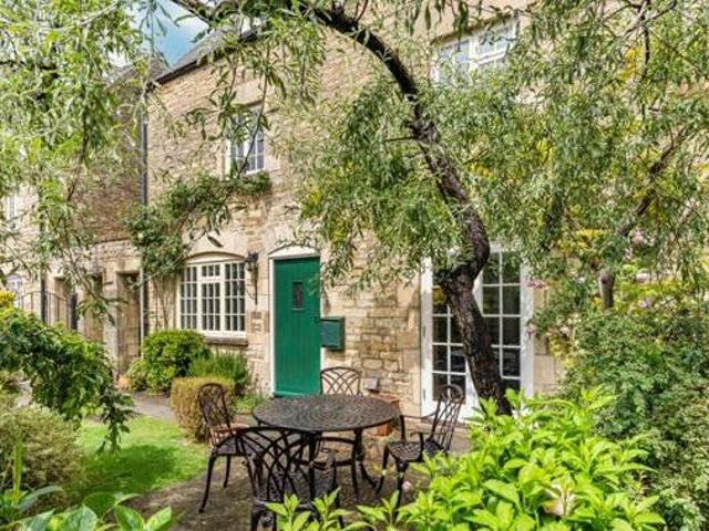 House for sale in Chesterton, Cotswold