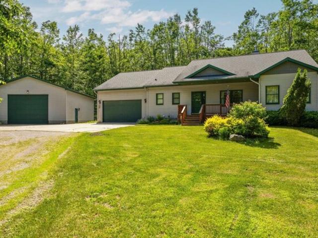 House for sale in Gaylord House for sale in Gaylord