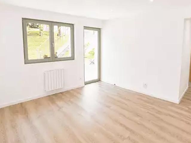 Appartement location à Les Essards, Coyrière