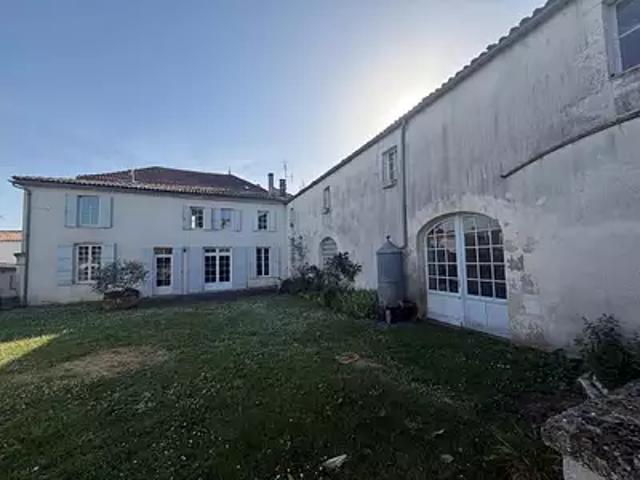 Maison vente à Saintes, Cozes