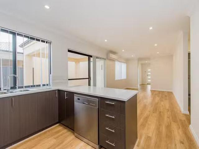 House for rent in Queens Park, Western Australia