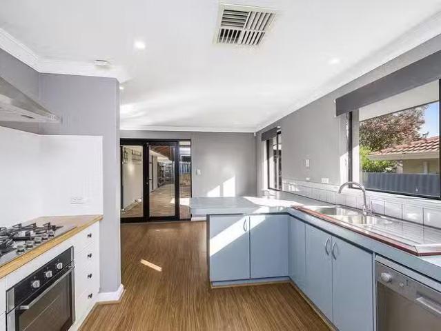 House for rent in Kingsley, Western Australia