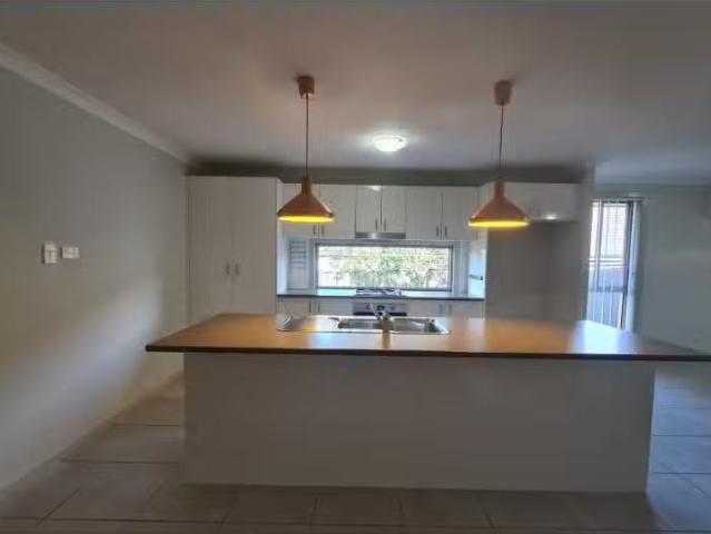 House for rent in Wadalba, New South Wales