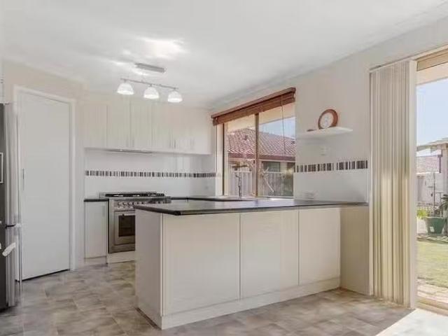 House for rent in Safety Bay, Western Australia