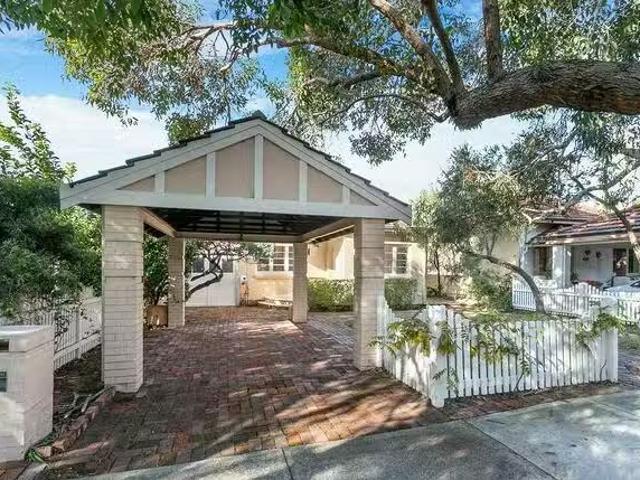 House for rent in Cockburn, Western Australia