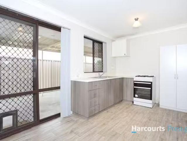 House for rent in Seville Grove, Western Australia