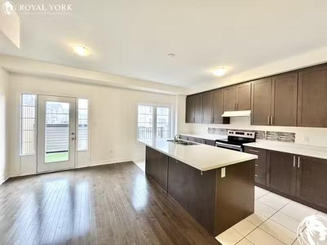 Condo for rent in Georgina, Ontario