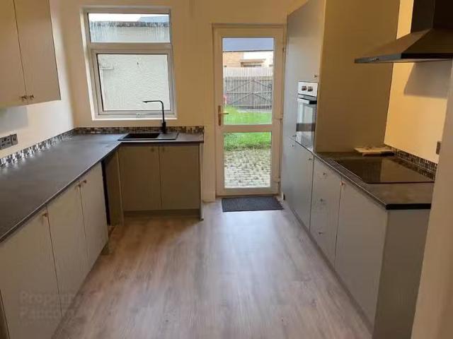 House to rent in Gorteeny, Connacht