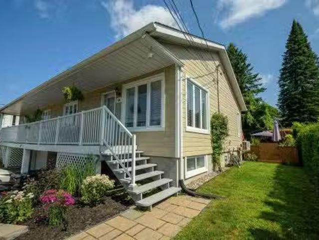 House for rent in Laurentides, Quebec