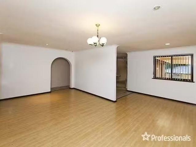 House for rent in Forrestfield, Western Australia