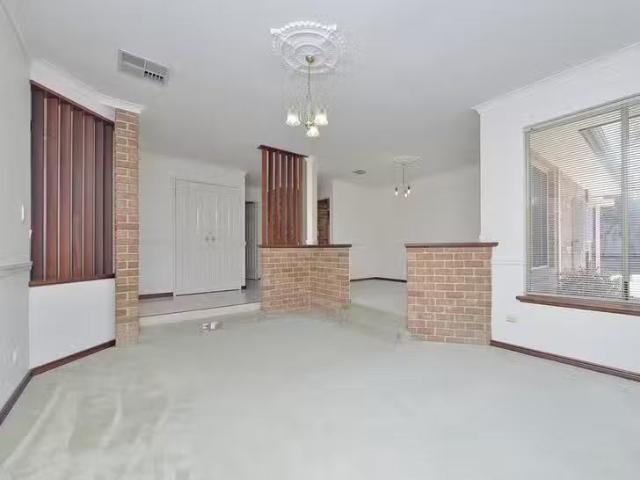 House for rent in Winthrop, Western Australia